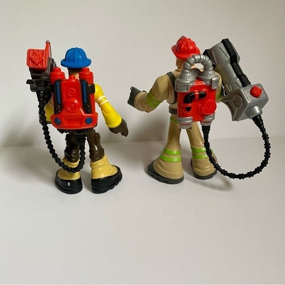 Mattel Rescue Heroes bundle of 2.  Billy Blaze and Forrest Fuego 2018 - Picture 2 of 4